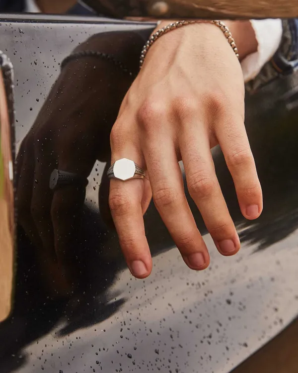 Hicks Signet Ring In Oxidized Sterling Silver^Kendra Scott Online